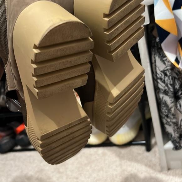 Steve Madden boots - Picture 5 of 7